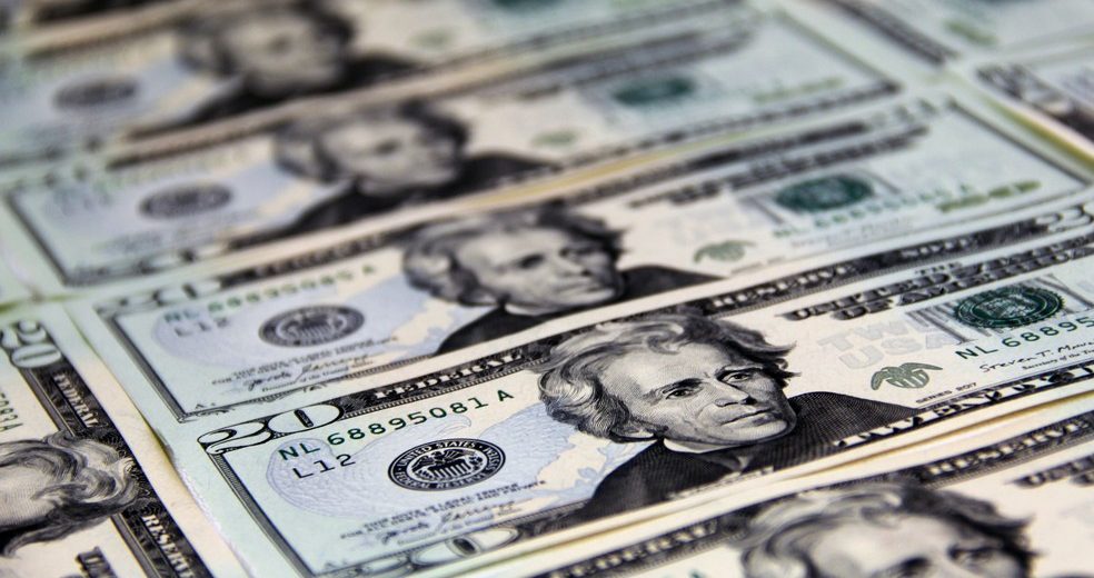 Dólar fechou a quinta-feira em alta