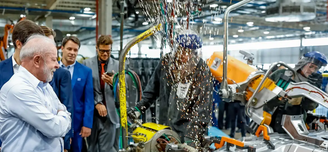 Aumento no preço dos combustíveis é injustificado, diz presidente Lula